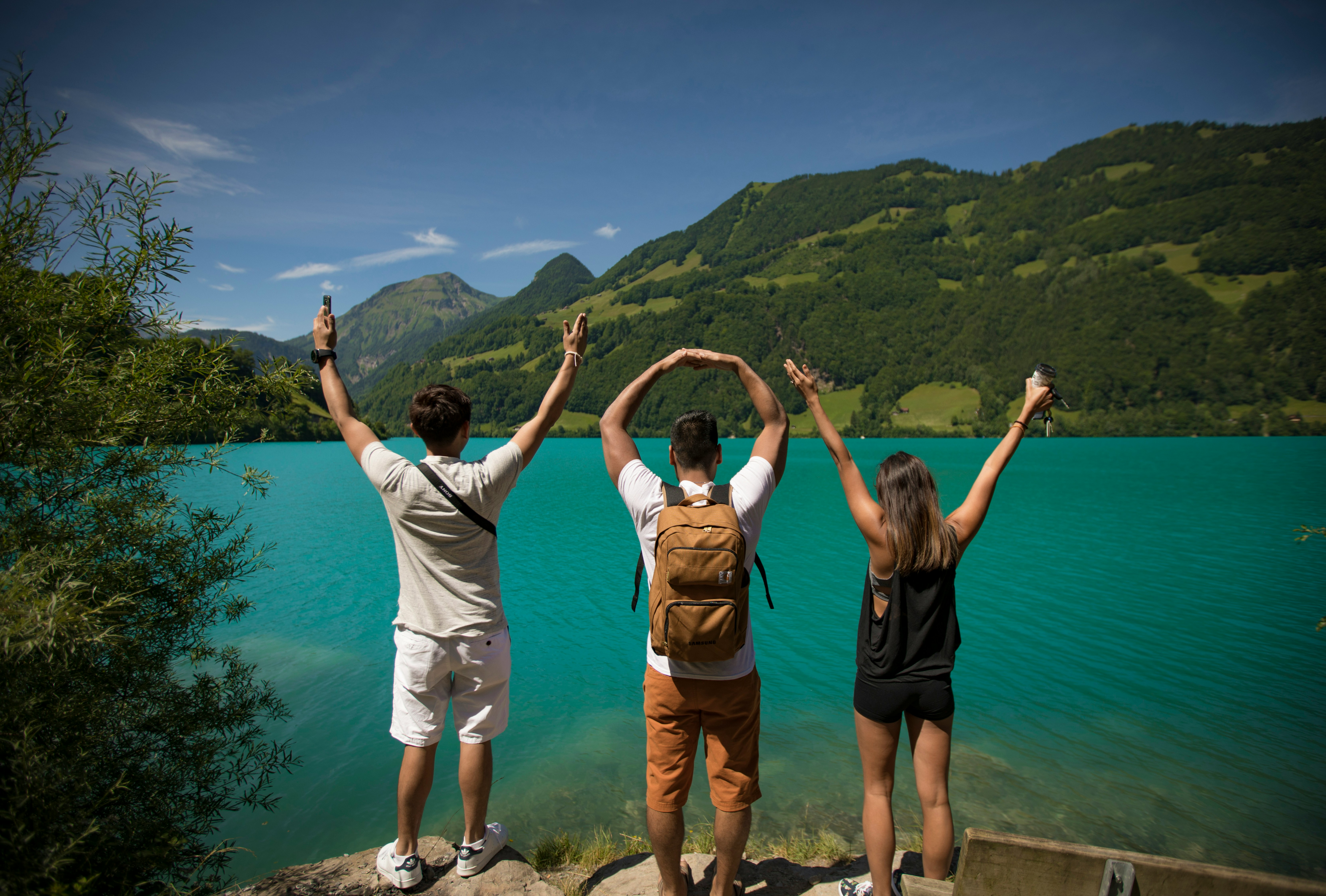 Group planning epic vacation adventure with Listopia